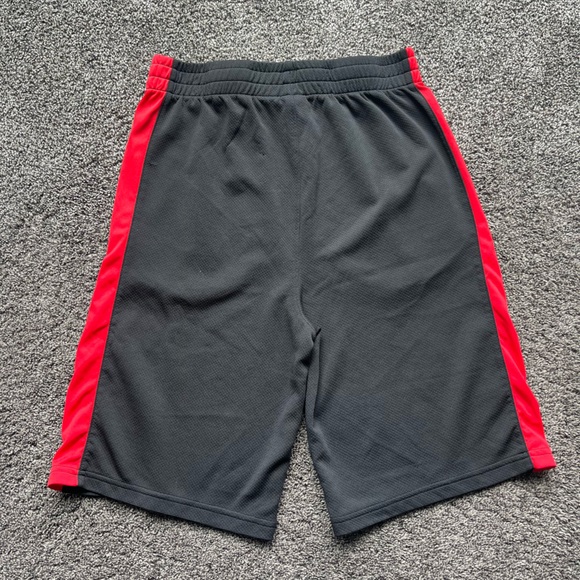 Boys Puma Shorts - Picture 2 of 5